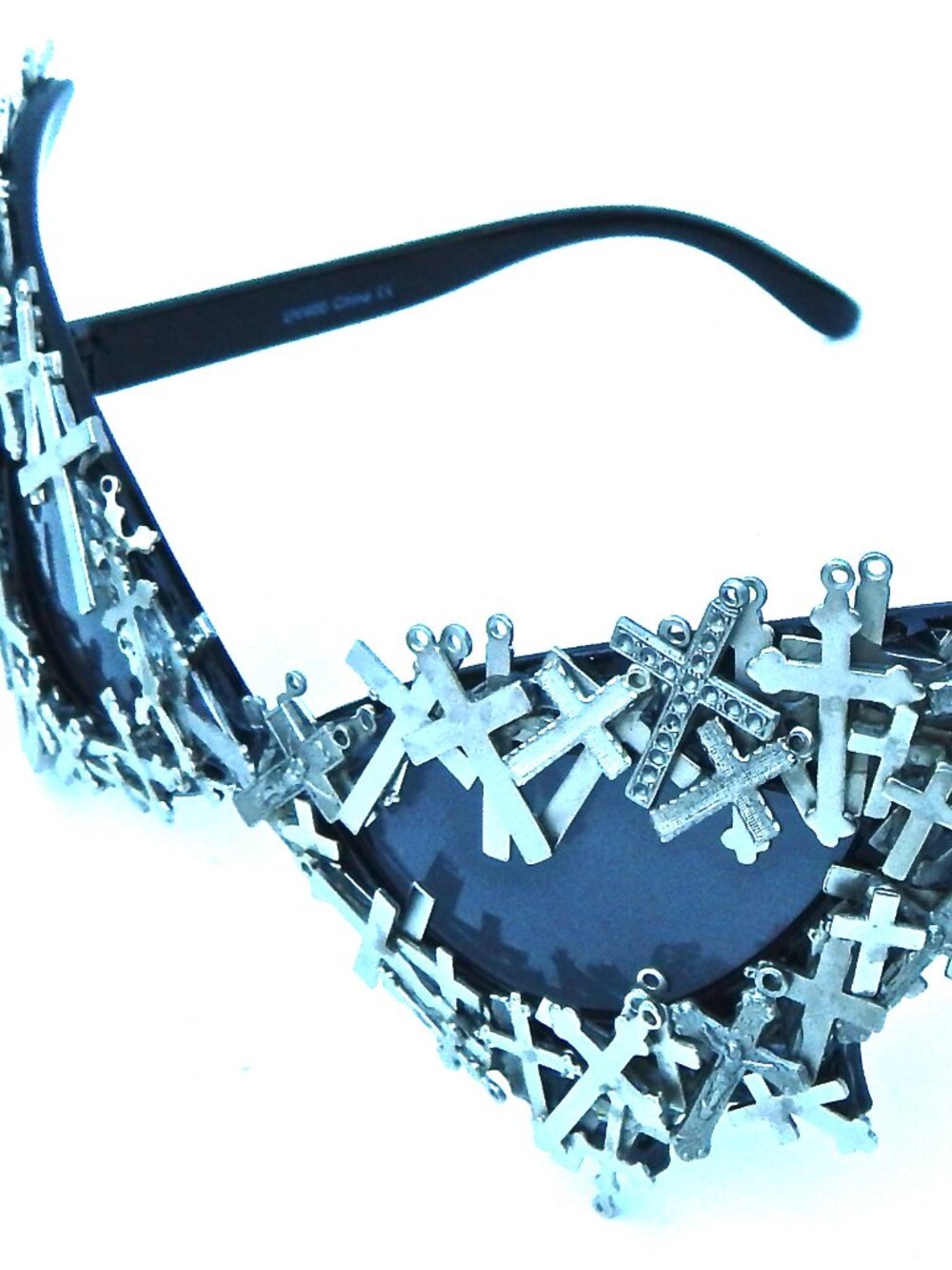 GASOLINE GLAMOUR CONFESSION VAMPIRA SUNGLASSES ✞✟♰✝